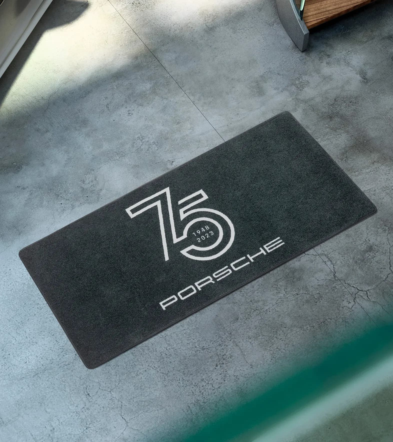 Garážová rohož 75 let Porsche 2
