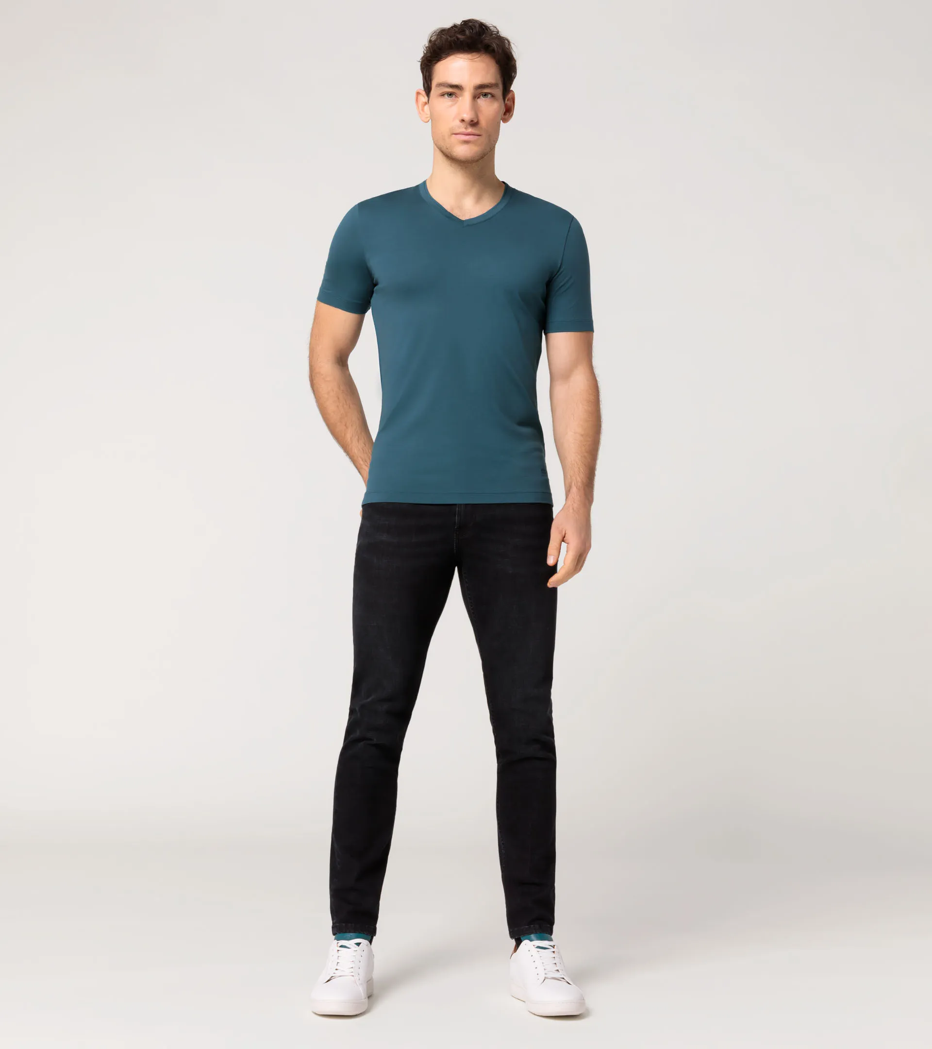 T-Shirt V-Neck Tee 5